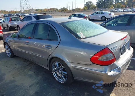 2007 Mercedes-Benz E 350 z USA, uszkodzony, nr VIN WDBUF56X17B072825